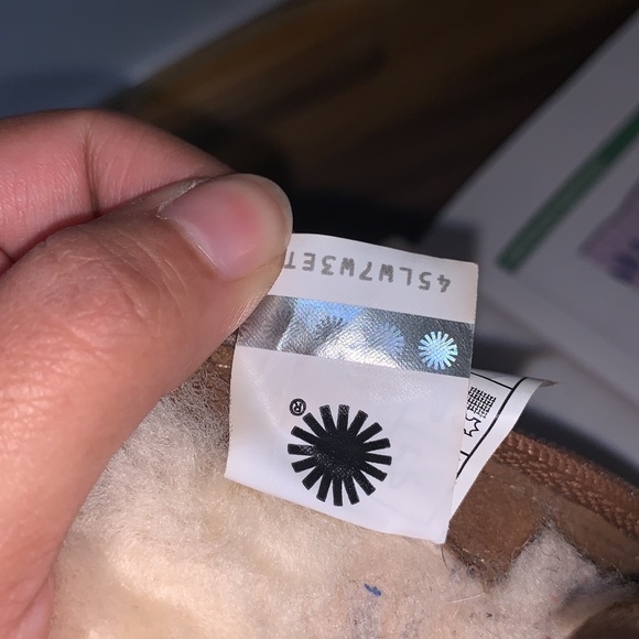 Uggs - Picture 6 of 9